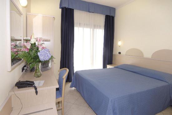Hotel Europa San Bartolomeo Al Mare Esterno foto